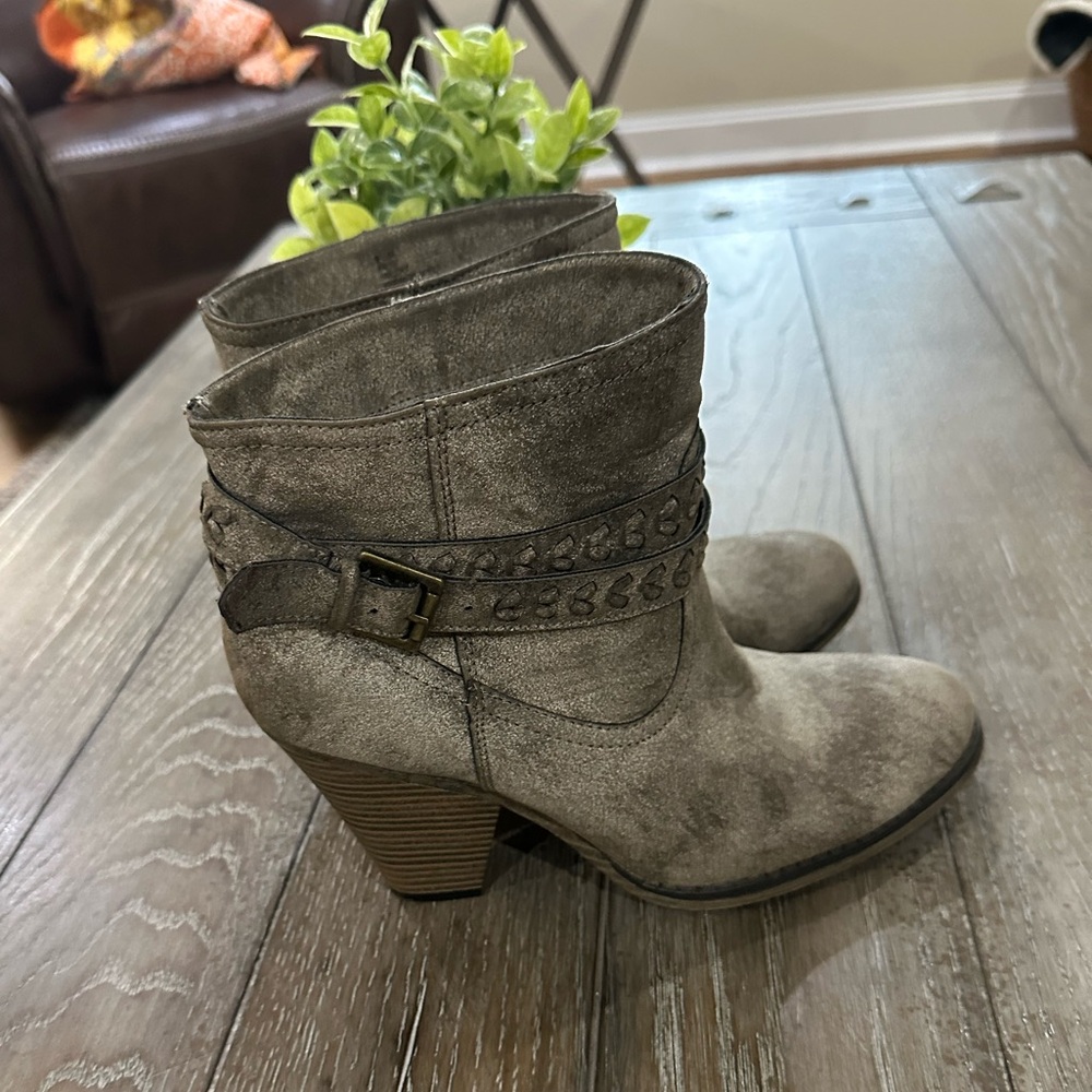 MIA Stone Ankle Boots with Braided Accents - Picture 3 of 14